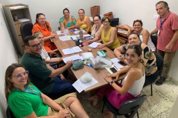 EQUIPE DA SAÚDE PROMOVE REUNIÃO PARA DISCUTIR SEGURANÇA E MEDICINA DO TRABALHO ✅