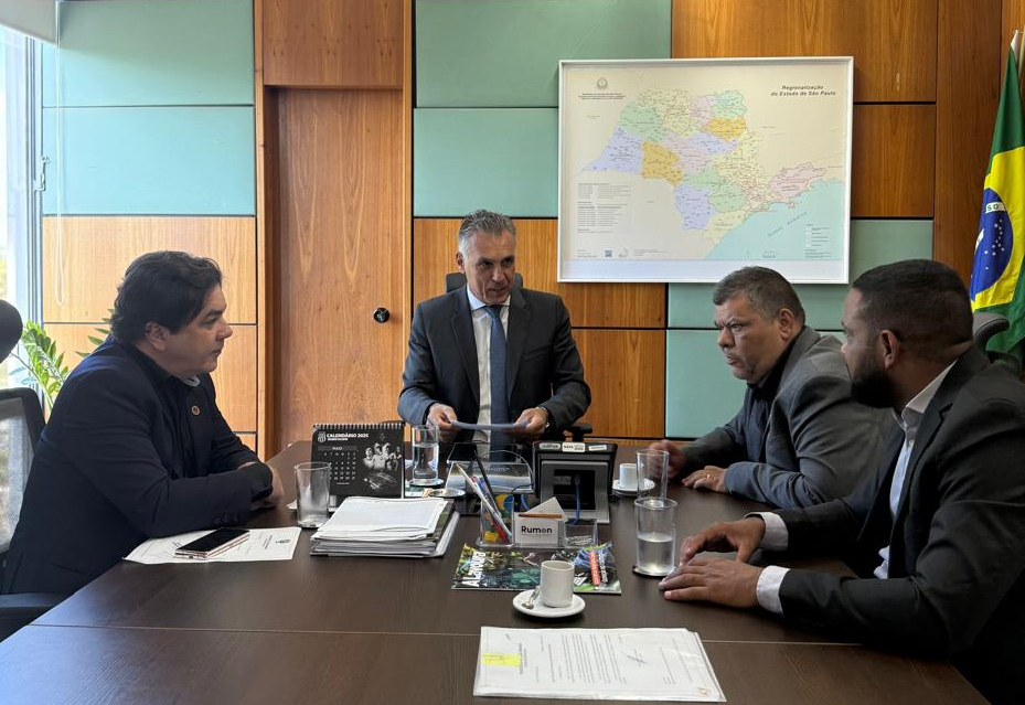 PREFEITO CUMPRE AGENDA EM BRASÍLIA BUSCANDO RECURSOS PARA CASA BRANCA